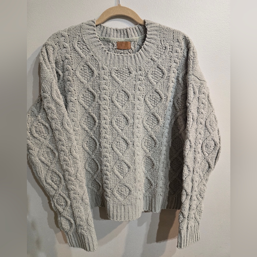 POL Textured Cable Knit Sweater in Light Green Sz Medium
